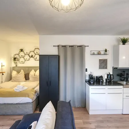 Cozy Jungle - Modernes Mit Eigenem Parkplatz Magdeburg