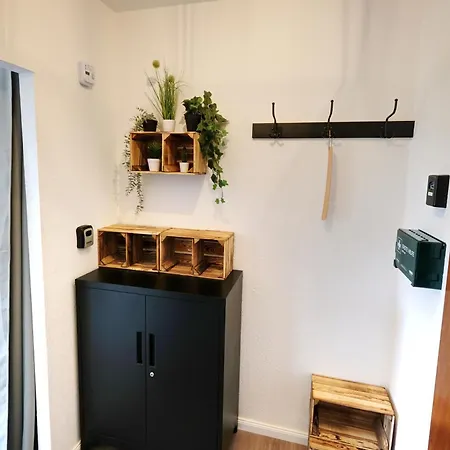 Cozy Jungle - Modernes Mit Eigenem Parkplatz Lägenhet