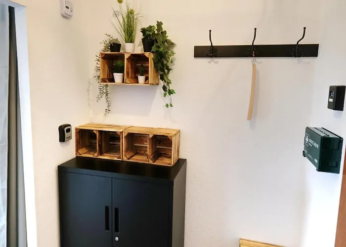 Cozy Jungle - Modernes Mit Eigenem Parkplatz アパート