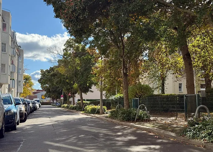 Cozy Jungle - Modernes Mit Eigenem Parkplatz アパート マクデブルク